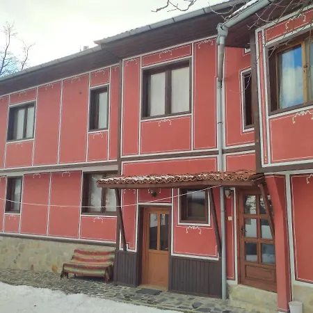 Стаи За Гости Дора 3* Koprivştitsa