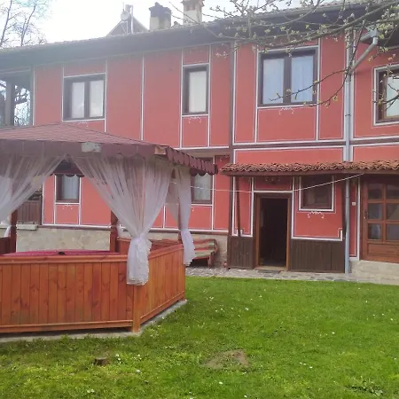 Стаи За Гости Дора Konukevi Koprivştitsa