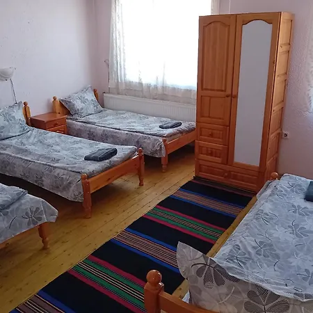 Стаи За Гости Дора Konukevi